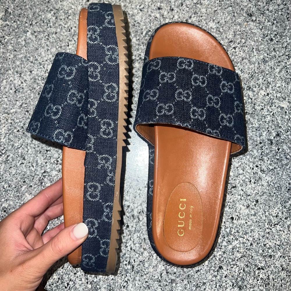 Large Platform Slides
